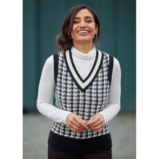 EQL Women's Houndstooth Sweater Vest - Black/Soft White -Kensington Sales Shop 694436 800 800